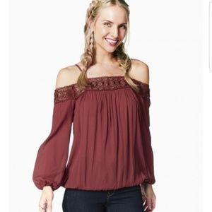 Wine Cold shoulder